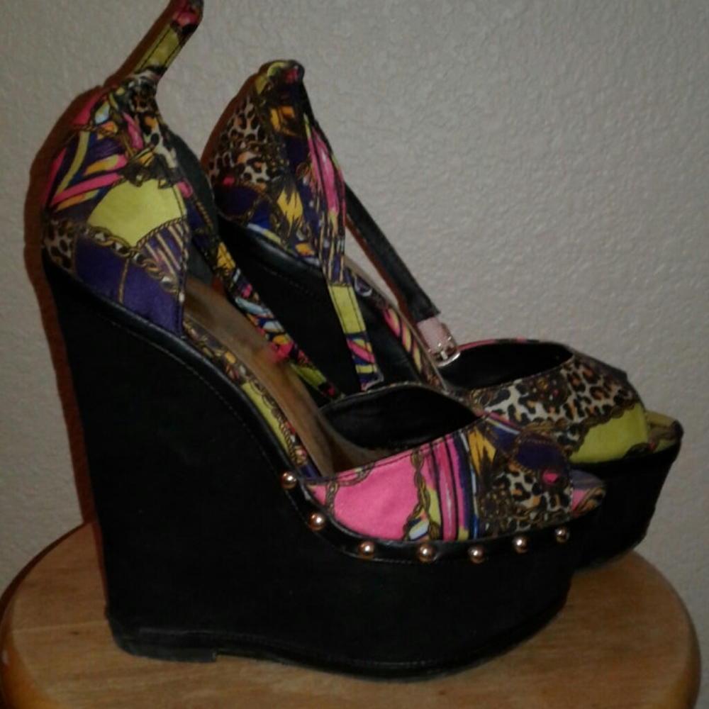 Colorful wedges